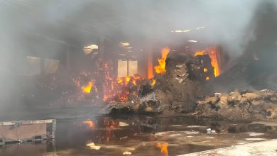 Photo of Gudang Batok Kelapa  Milik Suyanto di Tanjung Morawa Terbakar, Diduga Akibat Korsleting Listrik