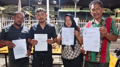 Photo of Diduga Tersinggung Ditagih Uang Sampah, Camat Medan Barat Pindah Tugaskan 5 Mandor Kebersihan