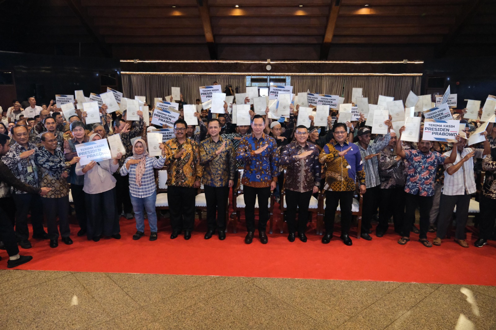 1.120 Sertipikat Tanah Diserahkan