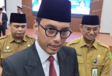 Photo of Perdana Melantik Pejabatnya, Rico Waas Minta Loyal Kepada Masyarakat