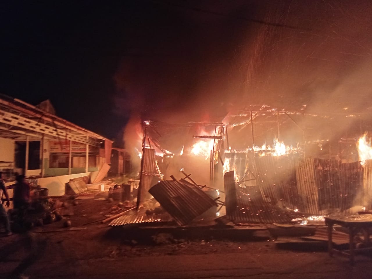 Camat Lubuk Pakam Beri Klarifikasi Terhadap Pihak yang Memelintir Seakan Mobil Damkar Lama Datang