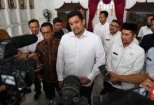 Photo of Bobby Tepis 4 Pulau Aceh Hadiah ke Sumut: Kenapa Tak ke Solo Saja?