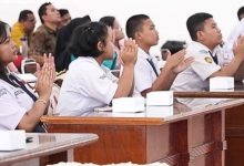 Photo of Hadiri Pemberangkatan Siswa Penerima Beasiswa, Bupati Karo Berikan Nasihat dan Pesan