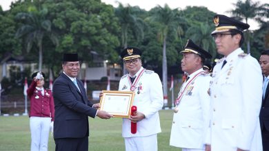 Photo of Bupati & Wakil Bupati Terima Penghargaan Kartika Pamong Praja Muda dan Alumni Kehormatan Pendidikan Kepamongprajaan dari IPDN