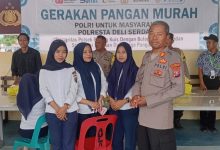 Photo of Polsek Batang kuis dan Bulog Gelar 0perasi Pasar, 2 Ton Beras Murah Langsung Habis