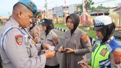 Photo of Peringati HUT ke-77, Polwan Polresta Deli Serdang Gelar Gaktiblin, Anjangsana, dan Bakti Sosial