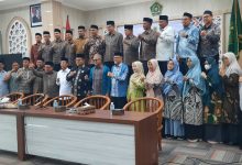 Photo of DR H. A Gani Isa Kukuhkan Pengurus BP4 Kota Banda Aceh