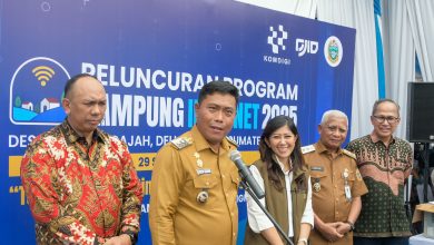 Photo of Diresmikan Menteri Komdigi, 4 Desa di Galang Jadi Kampung Internet