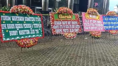 Photo of Banjir Karangan Bunga di KPK dukung Bobby Nasution di Periksa