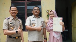 Serahkan Sertipikat PTSL