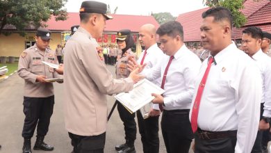 Photo of Kapolres Binjai Berikan Penghargaan Sebanyak 39 Personil Yang Berprestasi