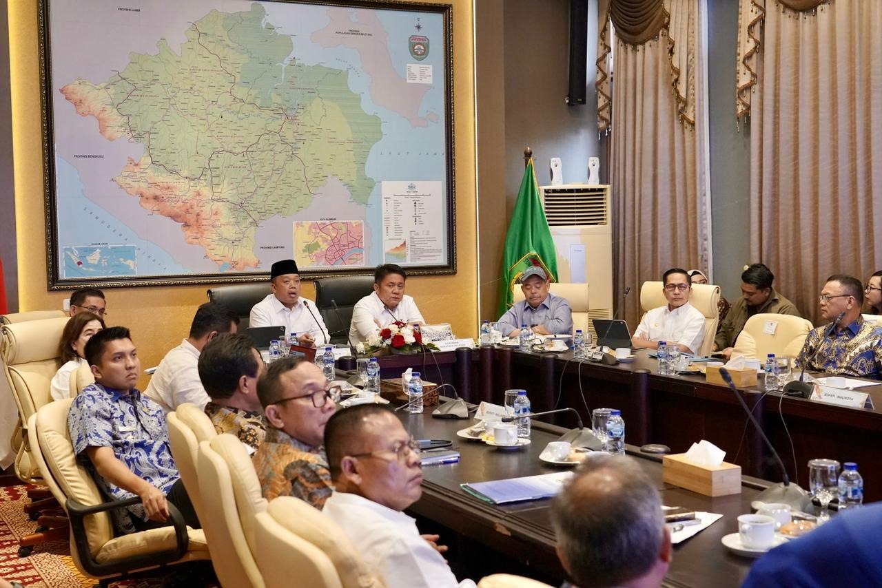 Tawarkan Solusi