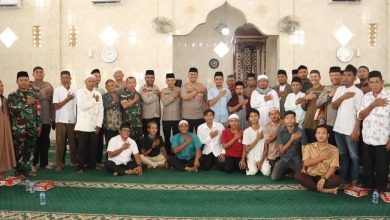 Photo of Safari Jumat di Kuala, Kapolres Langkat Ajak Warga Aktifkan Siskamling dan Informasikan bila temukan Peredaran Narkoba