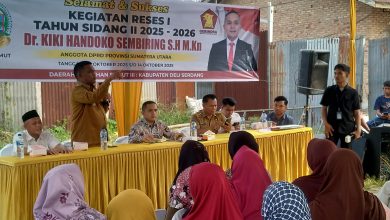 Photo of Camat Galang Sampaikan Aspirasi Masyarakat Soal Jalan Rusak kepada Anggota DPRD Sumut