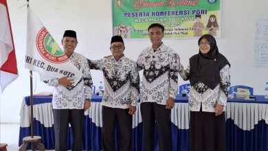 Photo of Khairul Asri dan Surmadelan Kembali Pimpin PGRI Kecamatan Dua Koto Periode 2025-2028