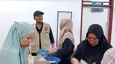 Photo of Bantu Warga Terkena Banjir, TAGANA Deli Serdang Dirikan Dapur Umum di Sejumlah Kecamatan