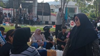 Photo of Pertamina, Aparat keamanan dan Pemerintah Daerah Menyatakan BBM Cukup untuk Banda Aceh dan Aceh Besar, Fakta di Lapangan Antrian Mengular