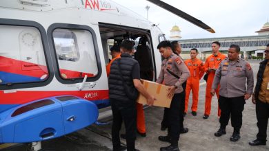 Photo of Polda Aceh Kembali Kirimkan Bantuan dan Nakes untuk Korban Banjir di Aceh Tamiang