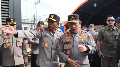 Photo of Kapolda Dampingi Kapolri Tinjau Lokasi Pengungsian Korban Banjir dan Polres Aceh Tamiang