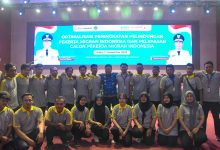 Photo of Wakil Bupati Lom Lom Suwondo Lepas 26 CPMI Deli Serdang ke Malaysia