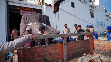 Photo of Kapal MV Egon Pengangkut Logistik Penanganan Bencana dari Mabes Polri Tiba di Krueng Geukueh