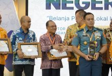 Photo of Serap 96% Anggaran Menggunakan Produk Dalam Negeri, Kementerian ATR/BPN Raih Peringkat 3 P2DN dari Kemenperin