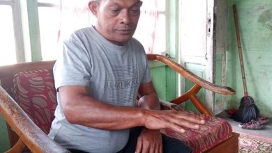 Photo of Punya Kartu PKH dan Buku Tabungan dari Bank Mandiri Tapi Rafilus Tidak Menerima Uang Bantuan Sebagai Warga Miskin