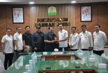 Photo of PT Tiara Marga Trakindo Serahkan Bantuan untuk Korban Banjir Aceh Senilai Rp 2, 5 Milyar