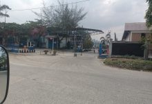 Photo of Warga Pergudangan Tolak Kenaikan IPL, Pengelola ‘Lempar Bola’ ke Pusat