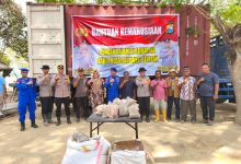 Photo of Kapolda Sulsel Sumbang 10 Ton Ikan Asin untuk Menu Sambal Lado di Bulan Ramadhan, Pemkab Aceh Tamiang Ucapkan Terima Kasih