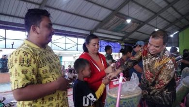 Photo of PemKab Karo Berikan Bantuan kepada Korban Kebakaran di Desa Tanjung Barus