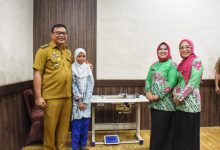 Photo of Penyerahan Kartu E-Toll Alumni Smansa Lubuk Pakam, Beri Kemudahan Akses Transportasi