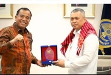 Photo of Bupati Karo Audiensi Dengan Menhub, Bahas Pengembangan Dermaga Tongging