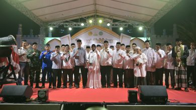 Photo of Sekda Aceh Lepas Pawai Takbir Idul Fitri 1447 H di Masjid Raya Baiturrahman