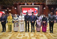 Photo of Mualem Lantik Tiga Kepala SKPA, Tekankan Percepatan Kinerja dan Serapan Anggaran