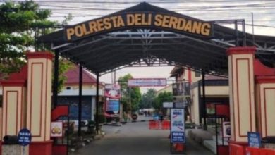 Photo of Penyegaran di Tubuh Polresta Deli Serdang, Kapolda Sumut Mutasi Dua Kapolsek dan Kanit Gakkum Promosi Jadi Kasat Lantas