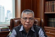 Photo of “Guru vs Realita: Dedikasi Tinggi, Penghasilan Masih Rendah”