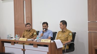 Photo of Inflasi Aceh Turun Signifikan, Mualem: Stabilitas Harga Terus Dijaga Jelang Idul Adha