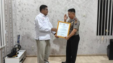 Photo of KOMNAS PA Pusat Berikan Penghargaan kepada Polsek Pantai Labu atas Kepedulian dan Perlindungan terhadap Anak serta Guru Tahfiz Qur’an
