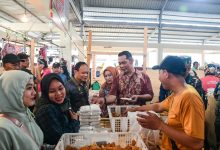 Photo of Sidak Pasar dan Swalayan, Sekdakab Deli Serdang Pastikan Stok Aman dan Harga Stabil Jelang Idul Adha