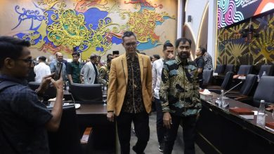 Photo of Mualem Turut Saksikan Langsung RDP DPR-RI Bahas Revisi UUPA