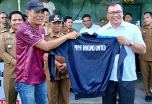Photo of Tonton Laga Lawan Timor Leste U19, Bupati Deli Serdang Motivasi Paya Bakung United Jelang Liga 4