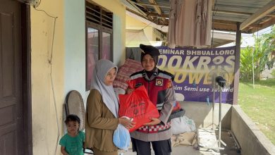 Photo of Ditsamapta Polda Aceh Salurkan Paket Sembako kepada Warga Kurang Mampu Lewat Program Jum’at Berkah