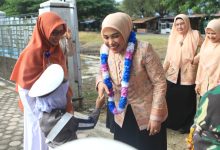 Photo of Dharma Wanita Persatuan Aceh Salurkan Bantuan untuk Puluhan Lansia Korban Kebakaran