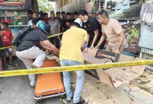 Photo of Tersengat Listrik Saat Pasang Baliho Pekerja Aceh Besar Tewas di Lueng Bata
