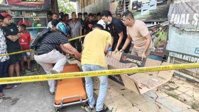 Photo of Tersengat Listrik Saat Pasang Baliho Pekerja Aceh Besar Tewas di Lueng Bata