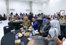 Photo of Sekda Aceh Raih Anugerah SMSI Sebagai Tokoh Inspiratif Nasional 2026