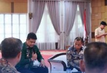 Photo of Gubsu dan Bupati Karo Rumuskan Langkah Strategis Kembangkan Ekowisata Air Panas Semangat Gunung-Doulu