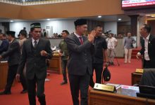 Photo of Sekda Aceh Hadiri Paripurna Persetujuan Tiga Raqan Inisiatif DPRA