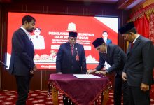 Photo of Gubernur Aceh Lantik Dr. Misran Fuadi sebagai Kepala Dinas Syariat Islam Aceh